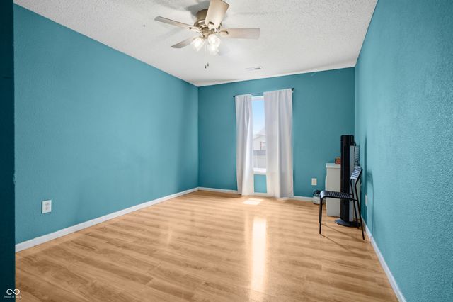 3087 Rolling Knoll Lane, Columbus, IN 47201