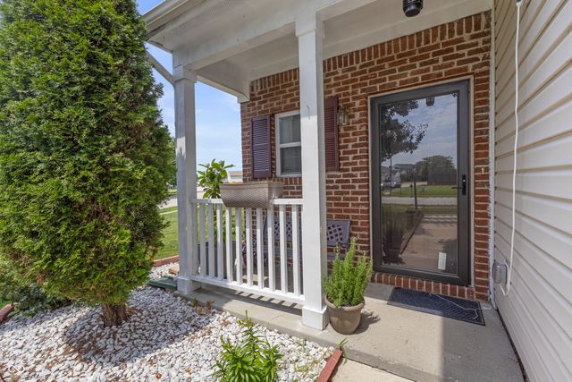 3087 Rolling Knoll Lane, Columbus, IN 47201