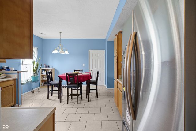 3087 Rolling Knoll Lane, Columbus, IN 47201