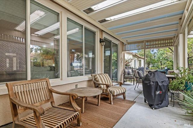 328 Colonial Way, Rio Vista, CA 94571