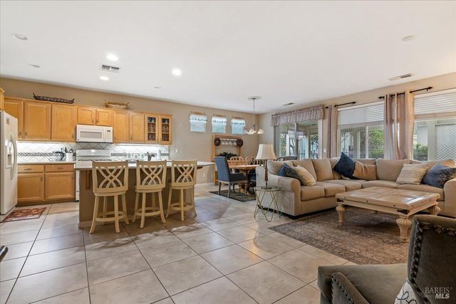 328 Colonial Way, Rio Vista, CA 94571