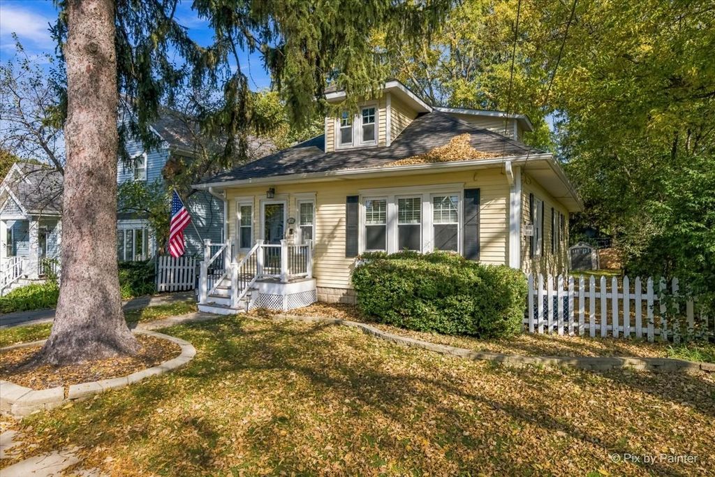 143 N HAGER Avenue, Barrington, IL 60010 — photo 2