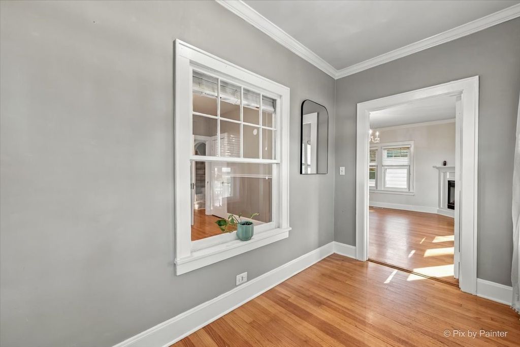 143 N HAGER Avenue, Barrington, IL 60010 — photo 5