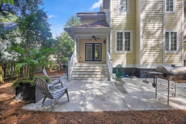 1005 Island Crossing Drive, Hanahan, SC 29410