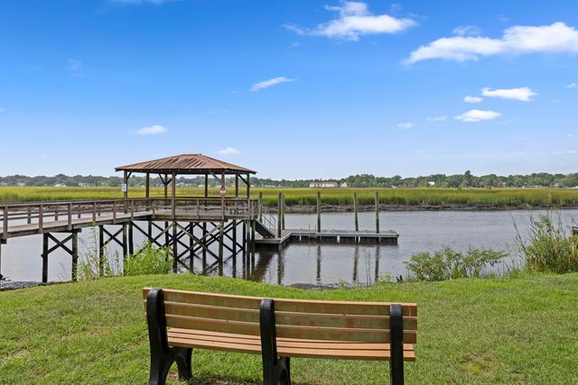 1005 Island Crossing Drive, Hanahan, SC 29410