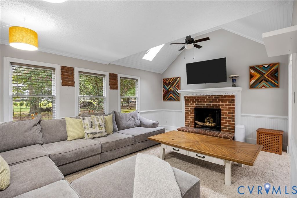 11960 Nash Rd, Chesterfield, VA 23838