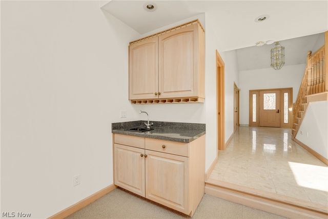 13015 Pearl Road, Chardon, OH 44024