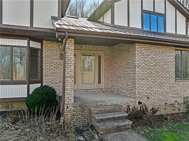 13015 Pearl Road, Chardon, OH 44024