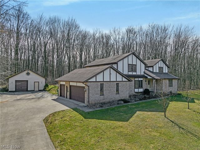 13015 Pearl Road, Chardon, OH 44024