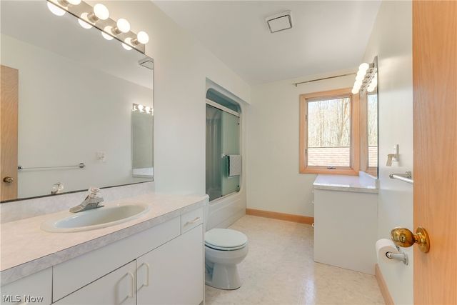 13015 Pearl Road, Chardon, OH 44024