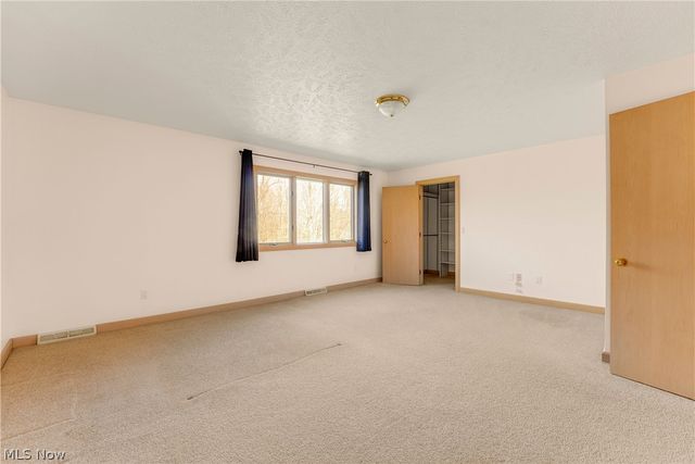 13015 Pearl Road, Chardon, OH 44024