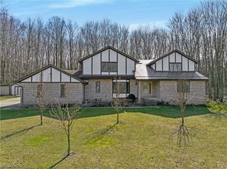 13015 Pearl Road, Chardon, OH 44024