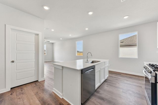 13500 Desert Orchid DR, Buda, TX 78610