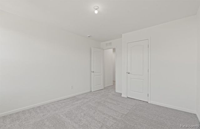 5576 E Spaniel Drive, Ann Arbor, MI 48108