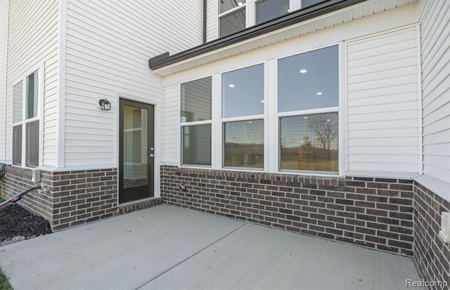 5576 E Spaniel Drive, Ann Arbor, MI 48108