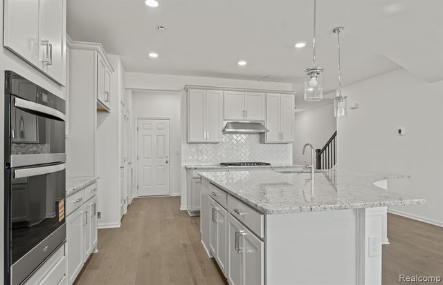 5576 E Spaniel Drive, Ann Arbor, MI 48108