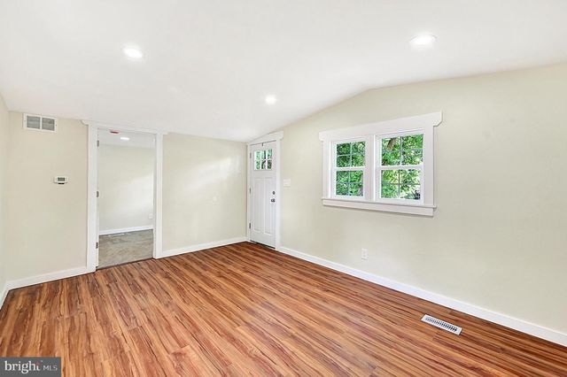 215 FRYSVILLE RD, Hellam, PA 17406