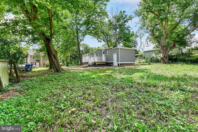 215 FRYSVILLE RD, Hellam, PA 17406