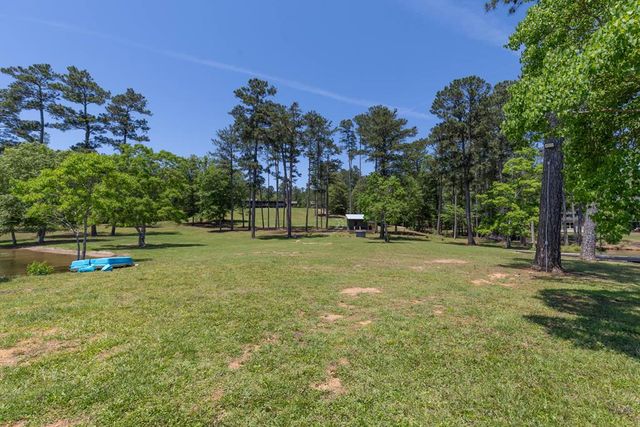 345 Hinton Drive, Hamilton, GA 31811