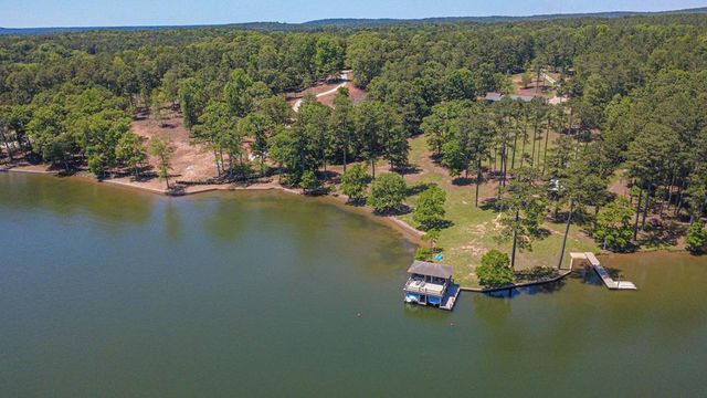 345 Hinton Drive, Hamilton, GA 31811
