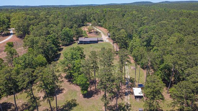 345 Hinton Drive, Hamilton, GA 31811