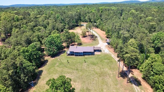 345 Hinton Drive, Hamilton, GA 31811