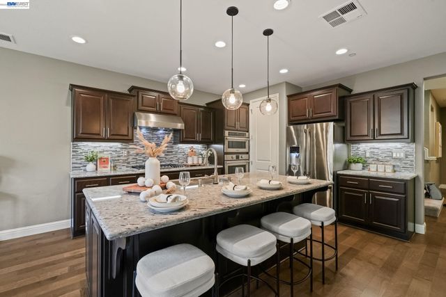 29744 Cantera, Hayward, CA 94544
