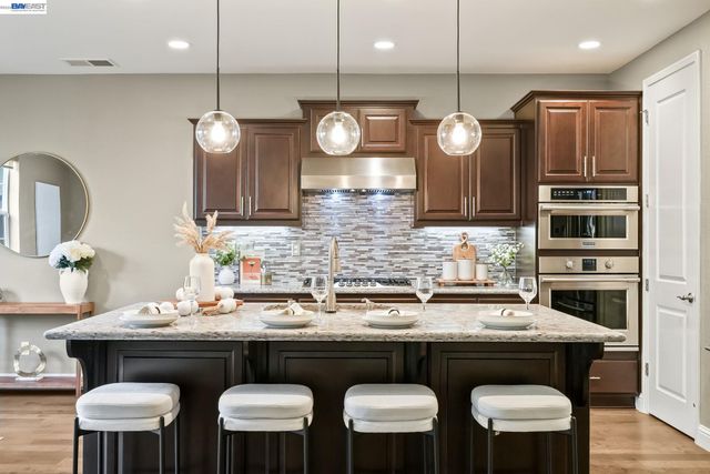 29744 Cantera, Hayward, CA 94544