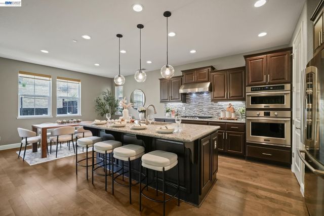 29744 Cantera, Hayward, CA 94544