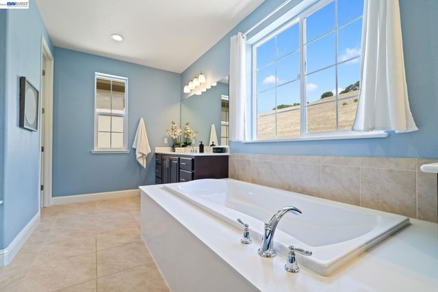 29744 Cantera, Hayward, CA 94544