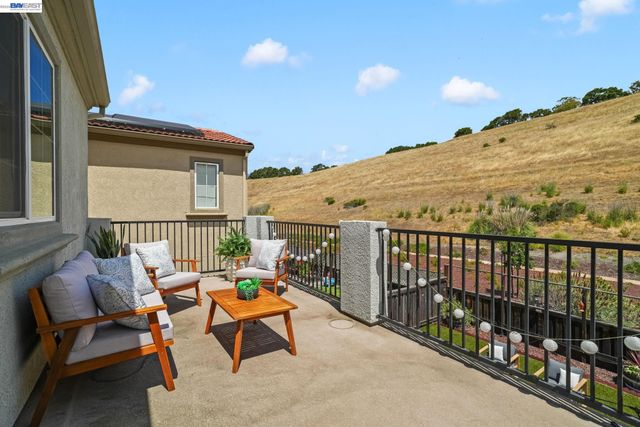 29744 Cantera, Hayward, CA 94544