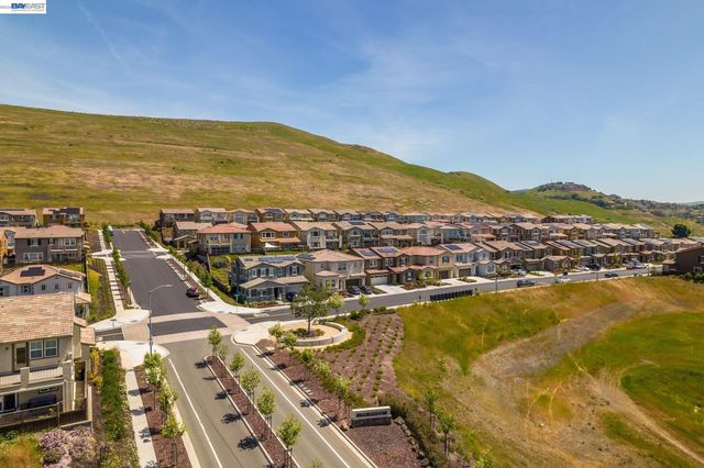 29744 Cantera, Hayward, CA 94544