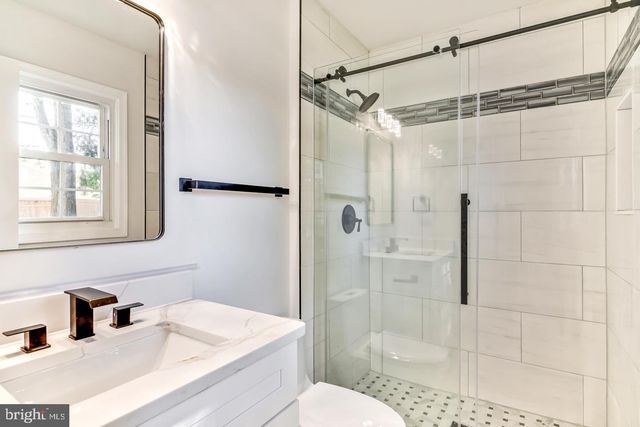 10 GOODWIN LN, Willingboro, NJ 08046