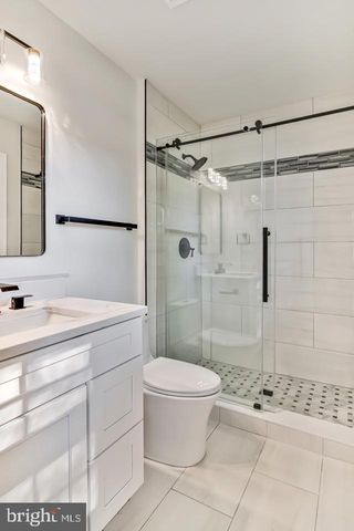 10 GOODWIN LN, Willingboro, NJ 08046