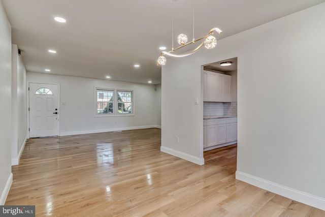 10 GOODWIN LN, Willingboro, NJ 08046