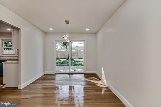 10 GOODWIN LN, Willingboro, NJ 08046