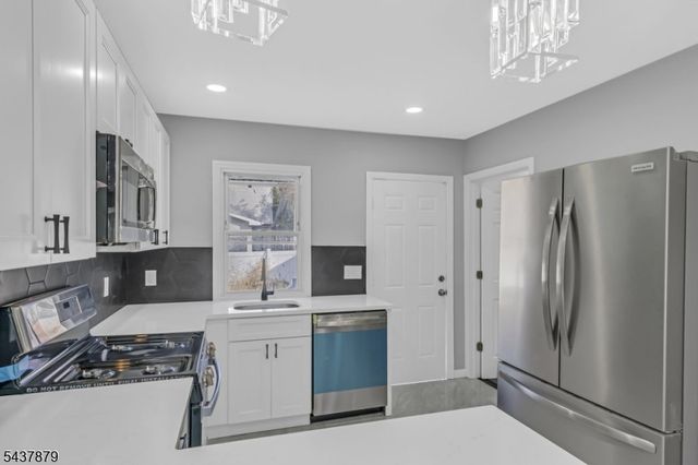 2617 Grasselli Ave, Linden City, NJ 07036