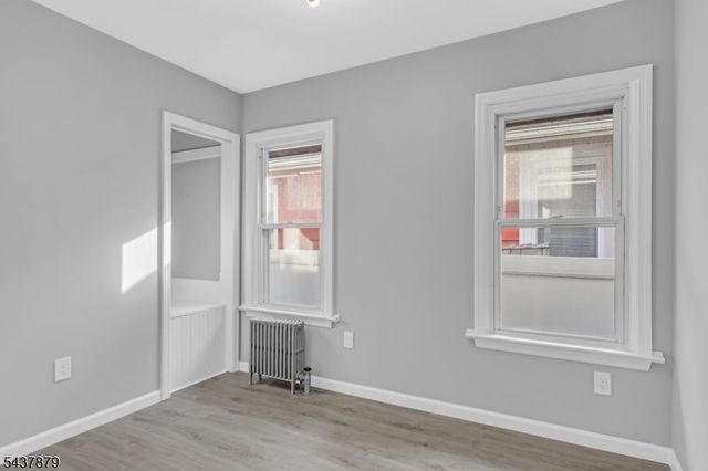 2617 Grasselli Ave, Linden City, NJ 07036