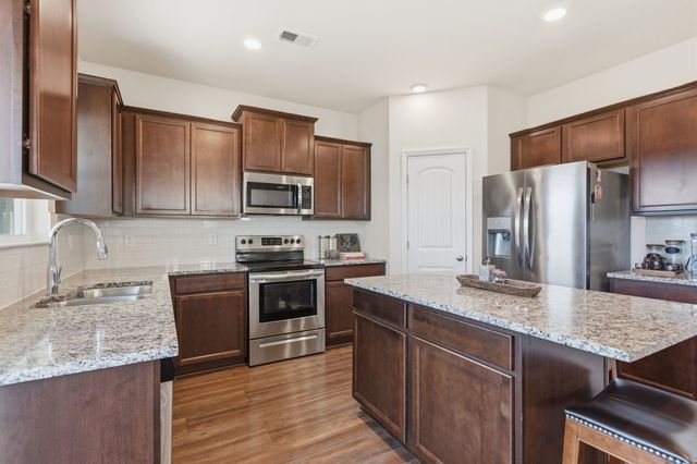 3019 Goodtown Trce, Columbia, TN 38401