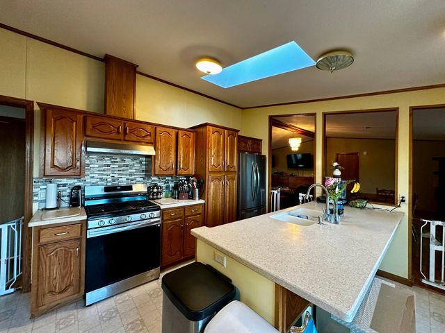 327 Parkside Drive SE, Preston, MN 55965