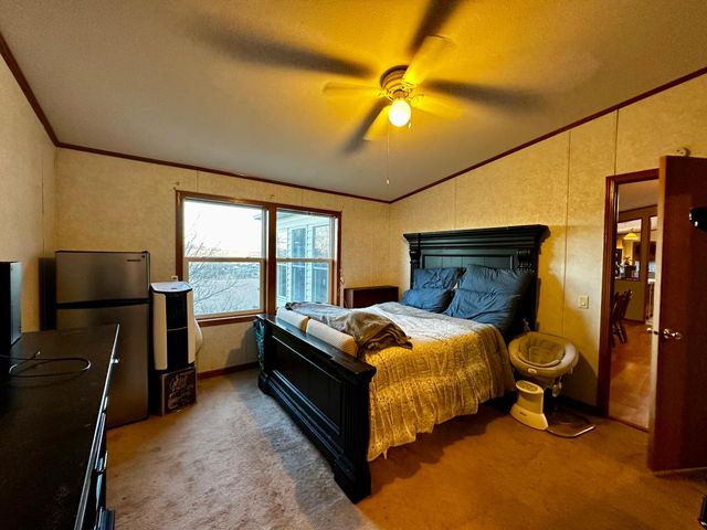 327 Parkside Drive SE, Preston, MN 55965