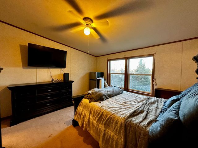 327 Parkside Drive SE, Preston, MN 55965