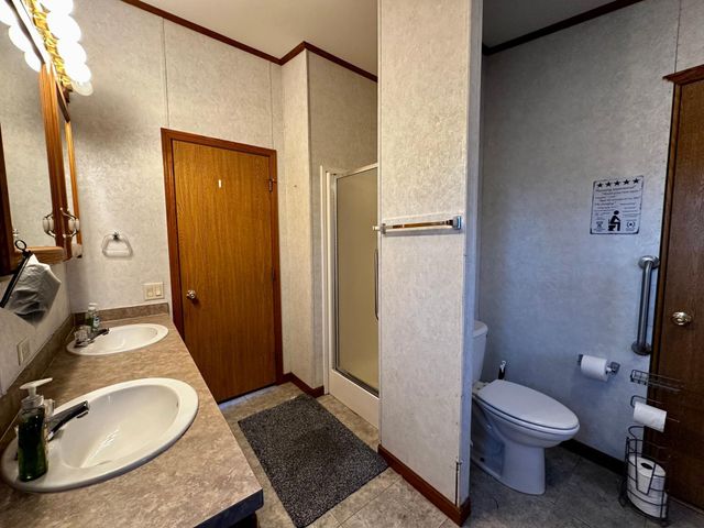 327 Parkside Drive SE, Preston, MN 55965