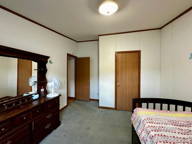 327 Parkside Drive SE, Preston, MN 55965