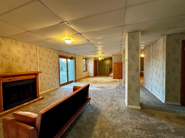 327 Parkside Drive SE, Preston, MN 55965