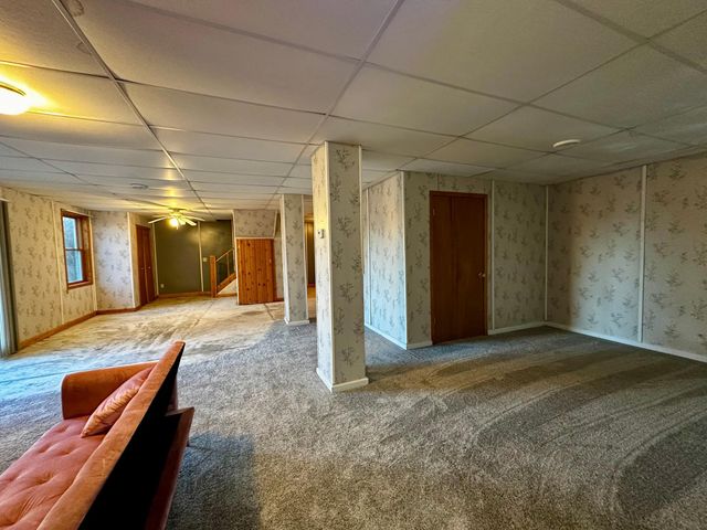 327 Parkside Drive SE, Preston, MN 55965