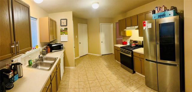 3302 Field Manor Lane, Houston, TX 77047