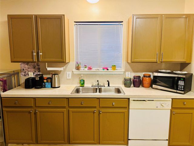 3302 Field Manor Lane, Houston, TX 77047