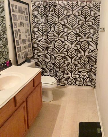 3302 Field Manor Lane, Houston, TX 77047