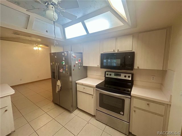 5131 S Hummingbird Avenue, Inverness, FL 34452